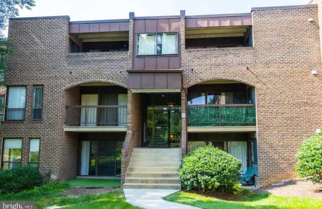 11240 CHESTNUT GROVE Square Gallery 1