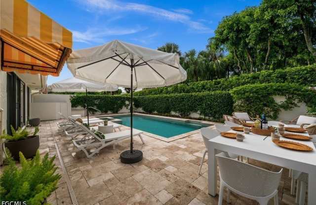 809 Sand Pointe Drive Gallery 2