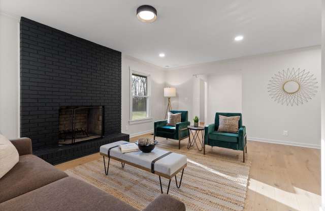 4601 Loftwood Drive Gallery 3