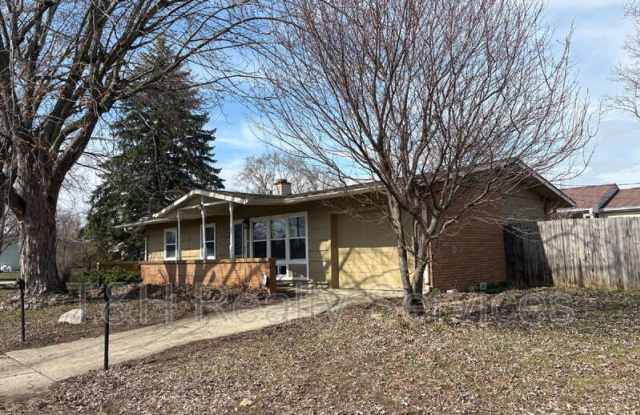 608 Iroquois Street photos photos