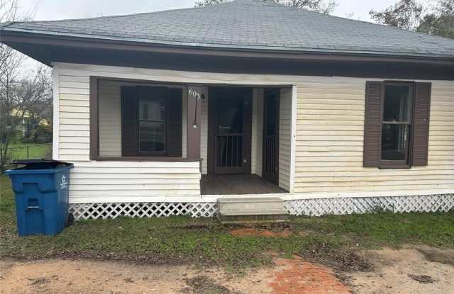 603 N Brazos Street - 603 North Brazos Street, Whitney, TX 76692