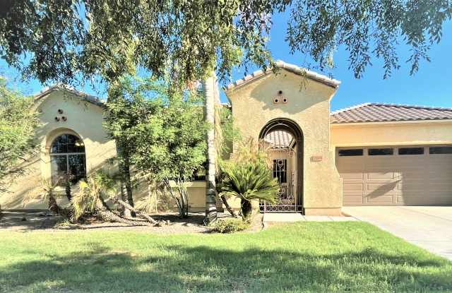 2806 E Janelle Way - 2806 East Janelle Way, Gilbert, AZ 85298
