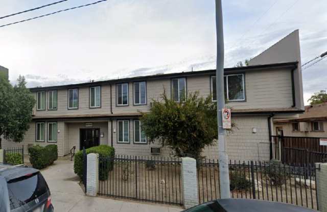 14037 Oxnard Street photos photos