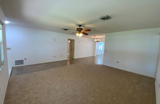 519 Bradenton Road Gallery 4