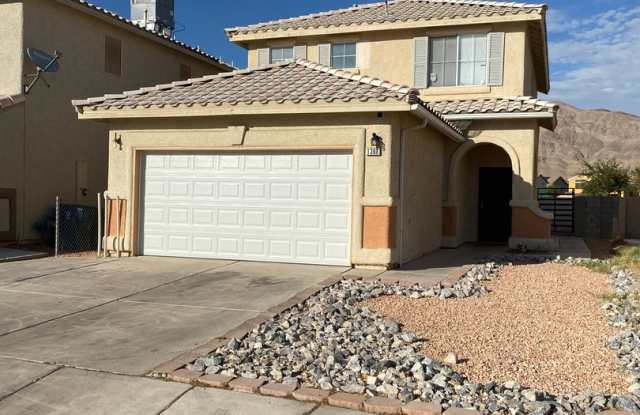 AMERICANA Property Mgmt - Freshly remodeled 4 beds-2 story house in the East - 1368 Angel Falls Street, Sunrise Manor, NV 89142