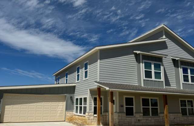 COMING SOON!! 3/2/2 Modern Two‑Story Home in Gated Community – Peaster ISD ✨ NO WATER BILL Gallery 3