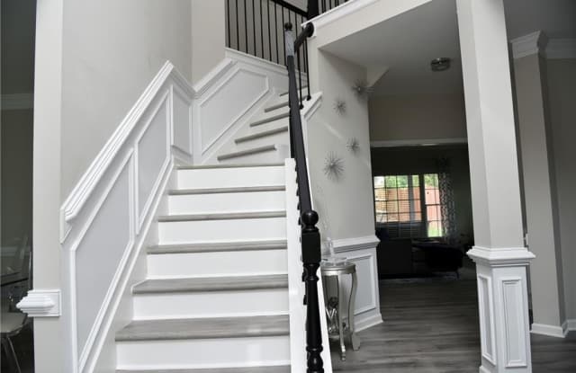 1709 Niagara Court NW Gallery 4