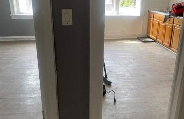 300 Forest Avenue 2 photos photos