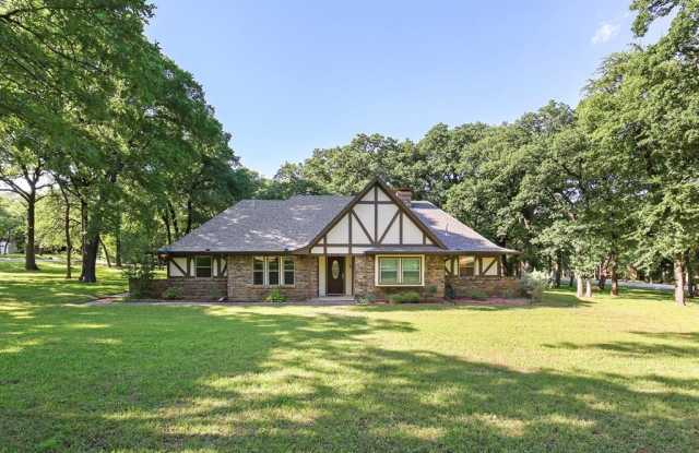 1350 E Highland Street - 1350 East Highland Street, Southlake, TX 76092