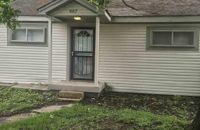 667 MARSH Ave photos photos