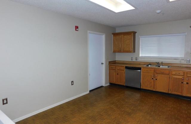 10827 Meadow Pt Gallery 4