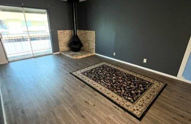 923 Vance Jackson - 923 Vance Jackson Road, San Antonio, TX 78201