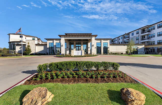 Active Adult- Ivy Point Cypress Gallery 3
