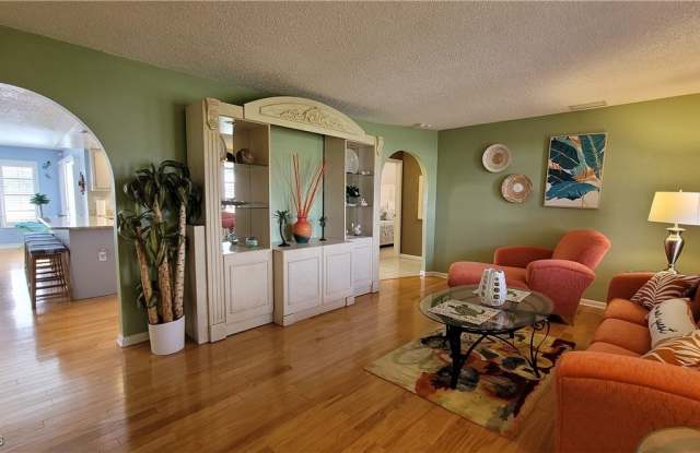 1126 SE 13th Terrace Gallery 4