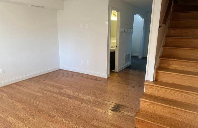 1210 WESTVIEW TERRACE Gallery 3