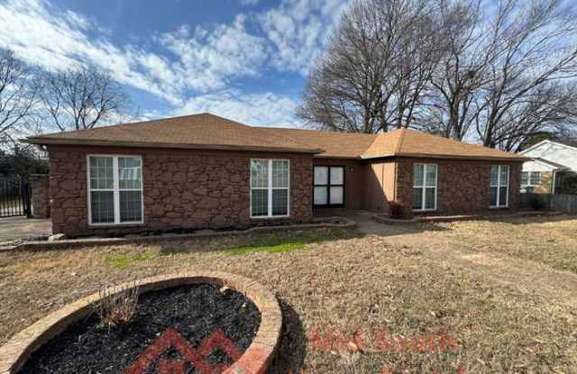 3411 Emerald Street - 3411 Emerald Street, Memphis, TN 38115
