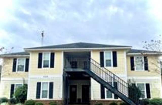 2528 Hilltop Drive - 1 photos photos