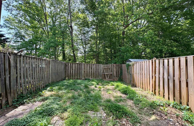 8064 STEEPLE CHASE COURT - 8064 Steeple Chase Court, Newington Forest, VA 22153