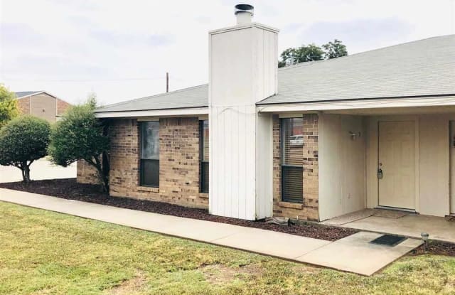 4802 KINGSTON DRIVE - 4802 Kingston Dr, Wichita Falls, TX 76310