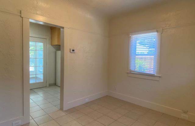 Updated and Unique Rose Garden 1 Bedroom Single Family Home! photos photos