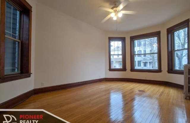 2455 N Spaulding Ave 1 - 2455 North Spaulding Avenue, Chicago, IL 60647