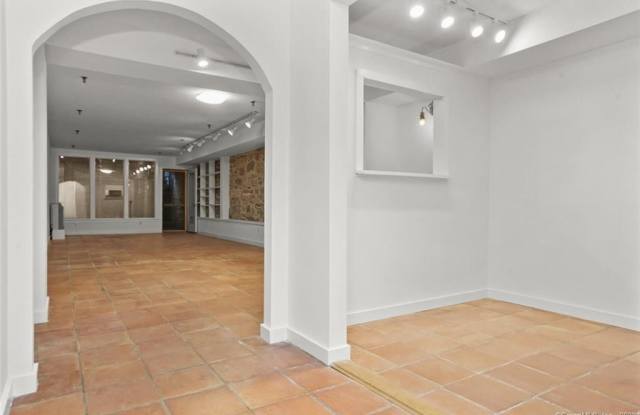 42 South Main Street Gallery 3