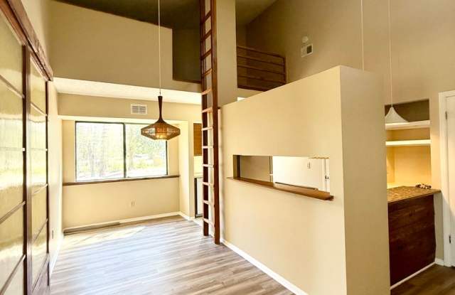 AVAILABLE NOW ! Remodeled!! Close to Shopping, VA Hospital and Hilaman Golf Course! photos photos