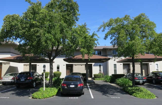 BACK ON MARKET!! Spacious Townhome in Great WC Location photos photos