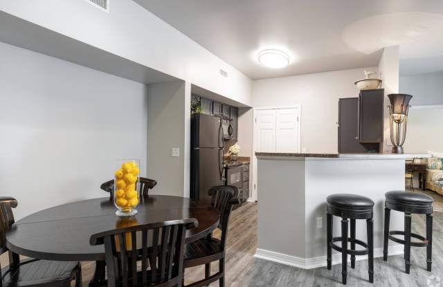 Lifestyles at Hueco Valley photos photos