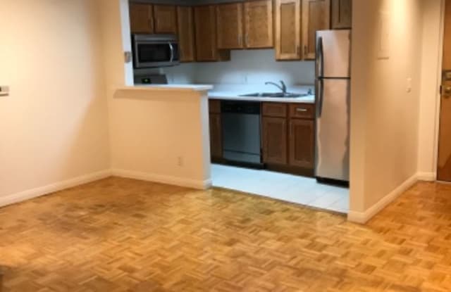 820 S Mansfield Ave 106 - 820 S Mansfield Ave, Los Angeles, CA 90036