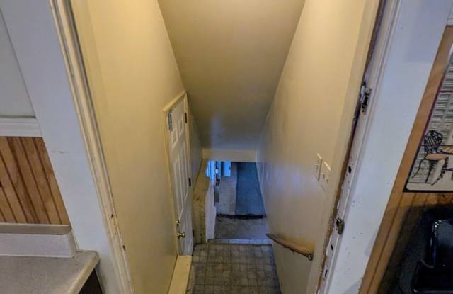 Charming 3-Bedroom Single Family Property in Prime Location - 1294 East 188th Street, Cleveland, OH 44110