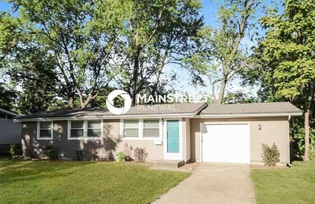 5700 North Highland Avenue - 5700 North Highland Avenue, Gladstone, MO 64118