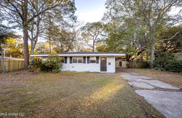 2314 14th Street - 2314 14th Street, Pascagoula, MS 39567