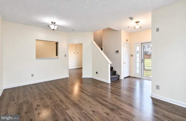 16501 ENDERS Terrace Gallery 4
