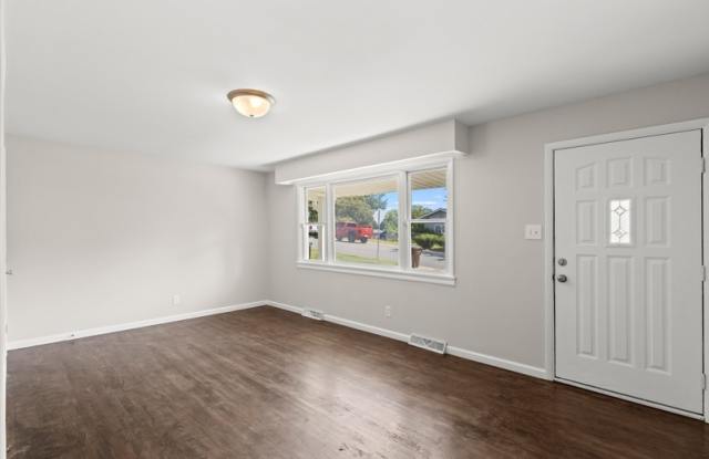 1517 Lincoln Drive Gallery 3