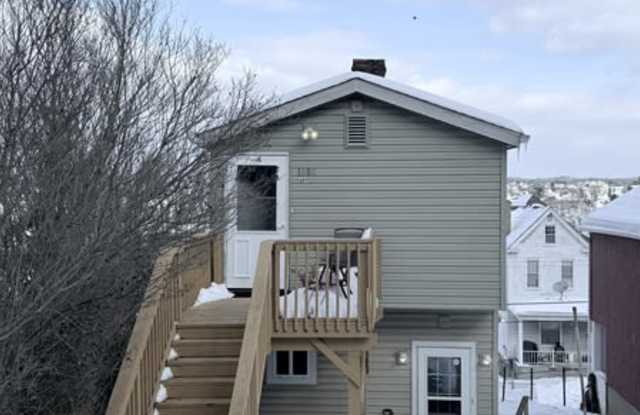 1808 Trimble Avenue - 2 photos photos