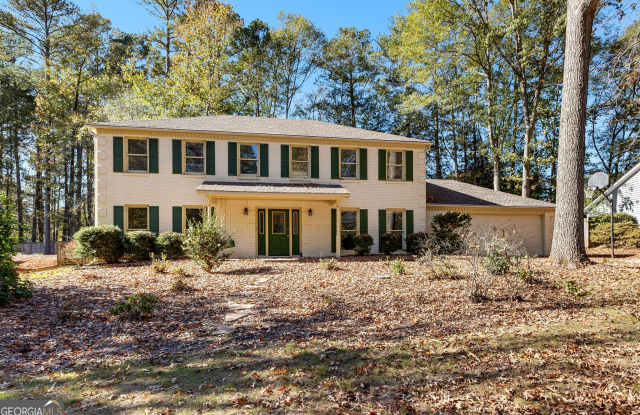 110 Lakeside Drive - 110 Lakeside Drive, Peachtree City, GA 30269