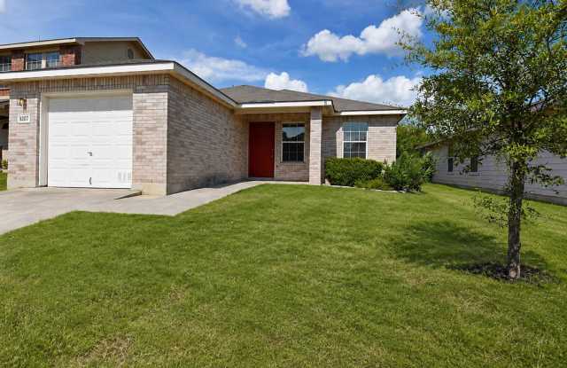 Great home ready for move-in!!! photos photos