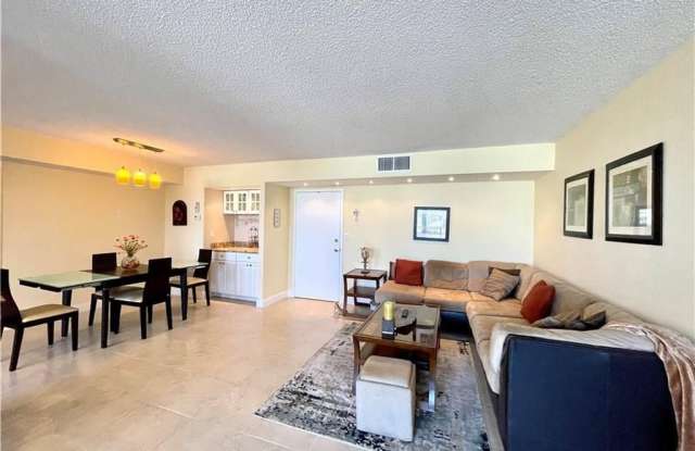 1238 Hillsboro Mile - 1238 Hillsboro Mile, Hillsboro Beach, FL 33062