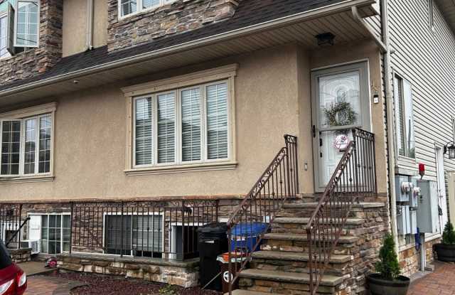 98  Crabtree Ave photos photos