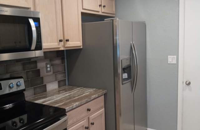 4653 Crescent Rd - 4653 Crescent Road, Spring Hill, FL 34606