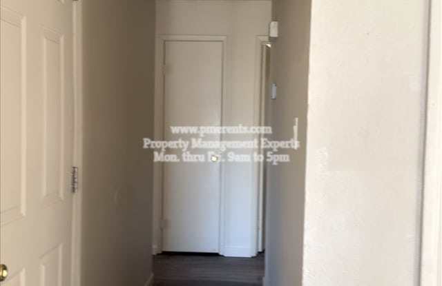 3016 Snowberry Lane Gallery 2