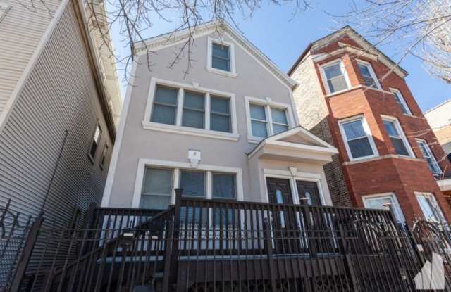 440 North Ashland Ave., photos photos