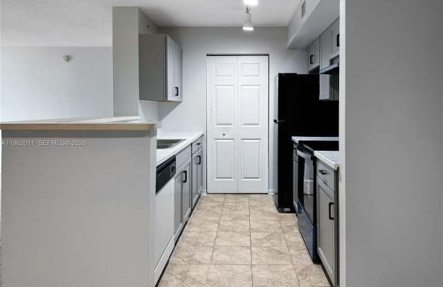 11133 SW 8th St photos photos