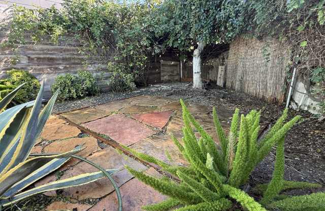 924 Electric Ave - 924 Electric Avenue, Los Angeles, CA 90291