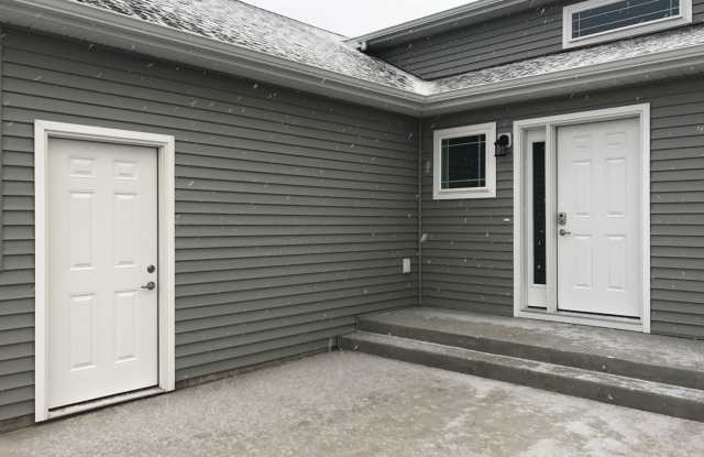 3 Bed 2 Bath Twin Home Gallery 3