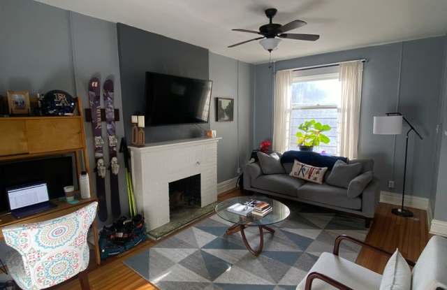Charming 1BR Condo in Capitol Hill photos photos