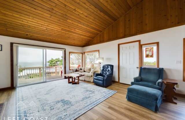 1033 Northwest Inlet Avenue photos photos