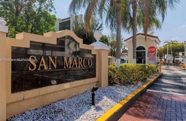 8850 Fontainebleau Blvd - 8850 Fontainebleau Boulevard, Fountainebleau, FL 33172 8850 Fontainebleau Blvd - 8850 Fontainebleau Boulevard, Fountainebleau, FL 33172