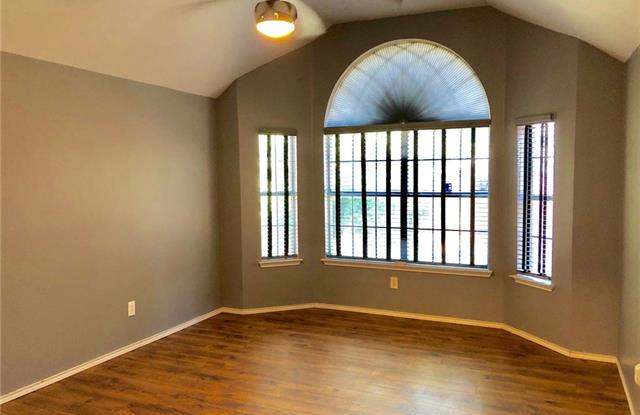 6729 Greenleaf Drive Gallery 3